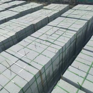 沈阳 芝麻白1.8公分火烧300*600地铺，清仓大甩卖