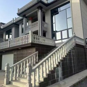 沈阳 芝麻白别墅阳台栏杆，楼梯栏杆