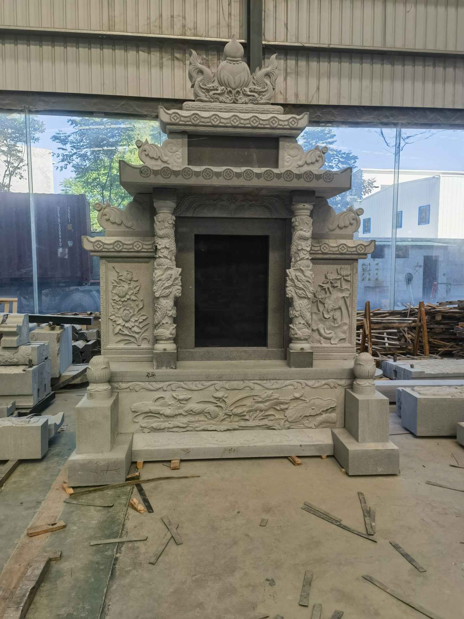 沈阳 芝麻灰高档墓碑、土墓，一套也支持定做