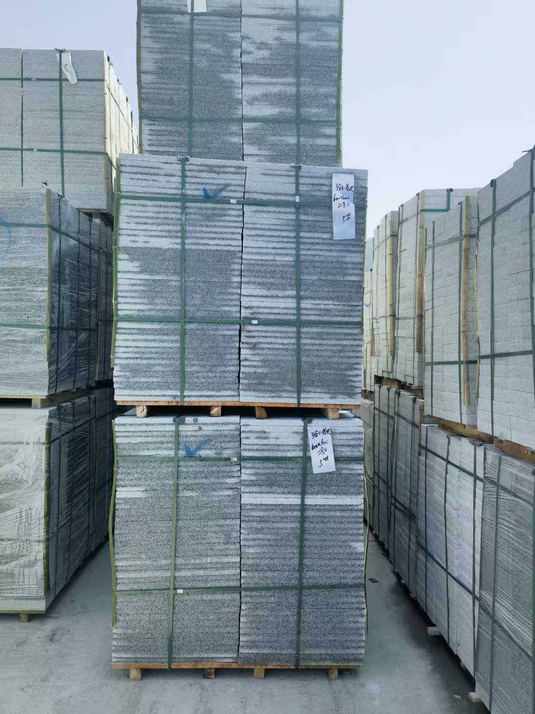 沈阳芝麻白地铺成品