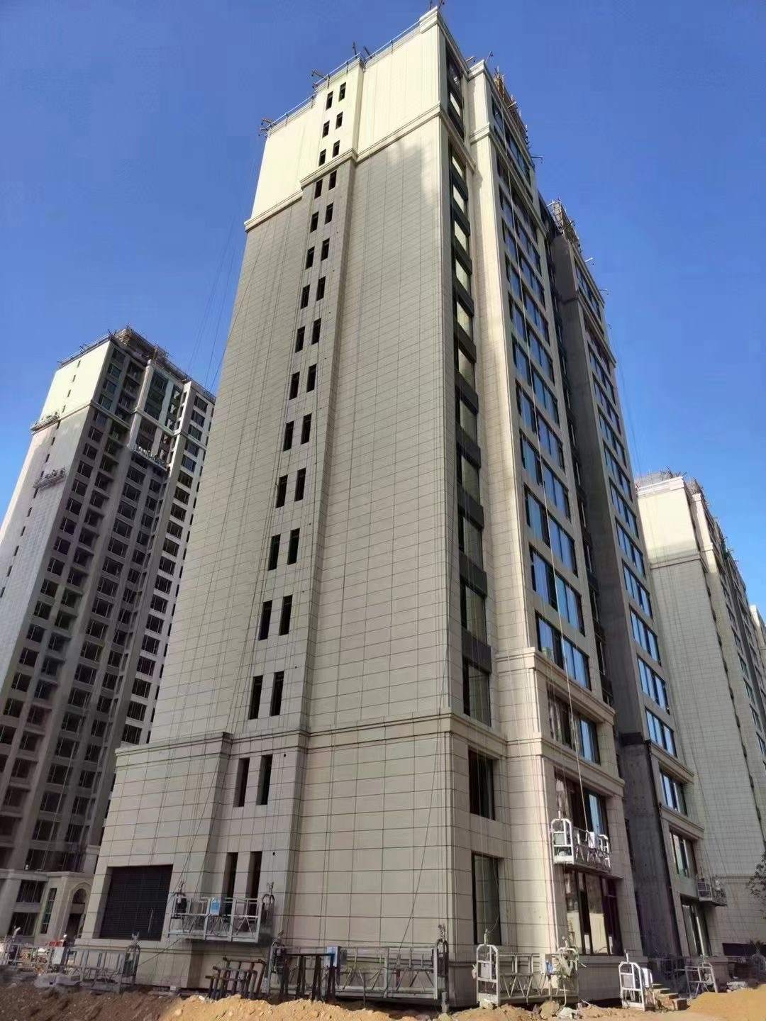 沈阳黄金麻高端小区，外墙干挂