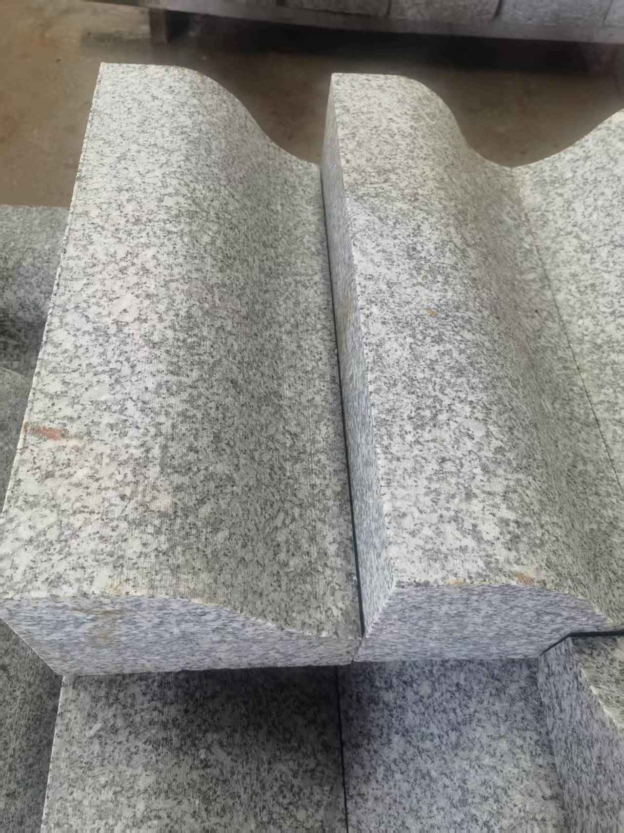 沈阳芙蓉白S型拉丝面路沿石