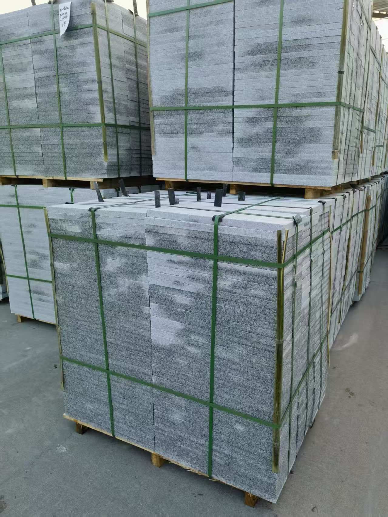 沈阳 芝麻白地铺石材