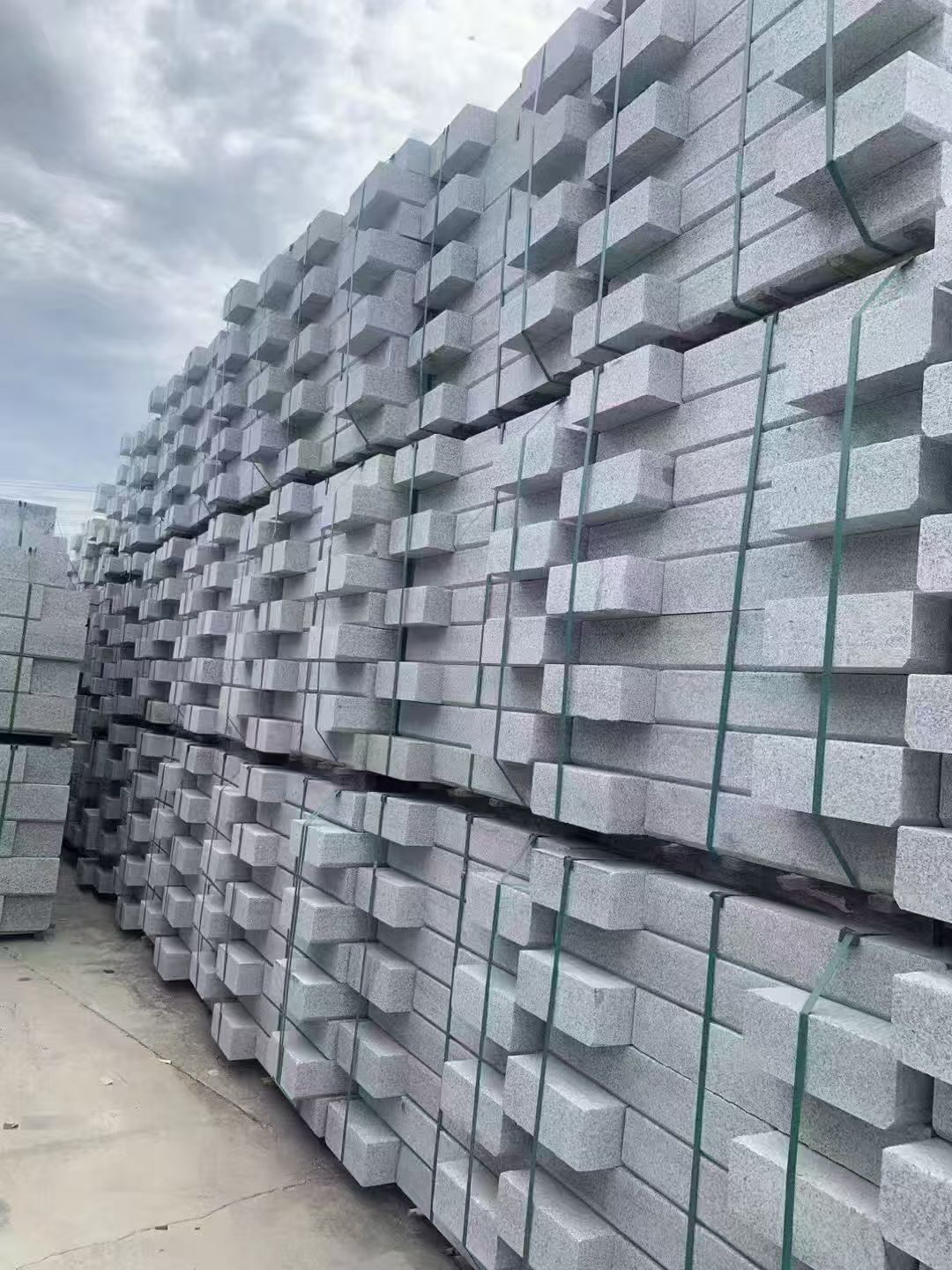 沈阳 芝麻灰侧石