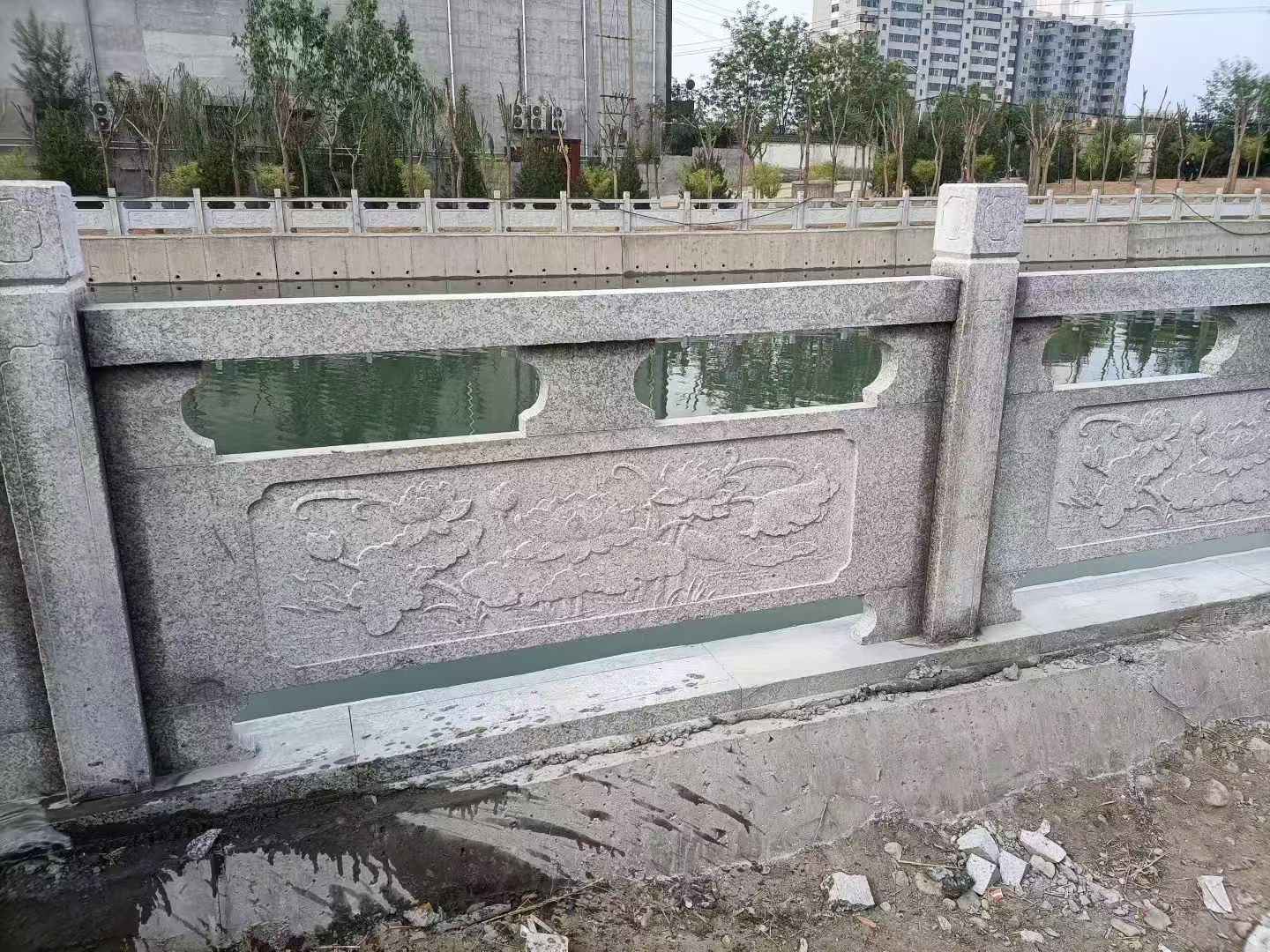 沈阳 芙蓉白大花桥梁、河道，石材栏杆、围栏、护栏