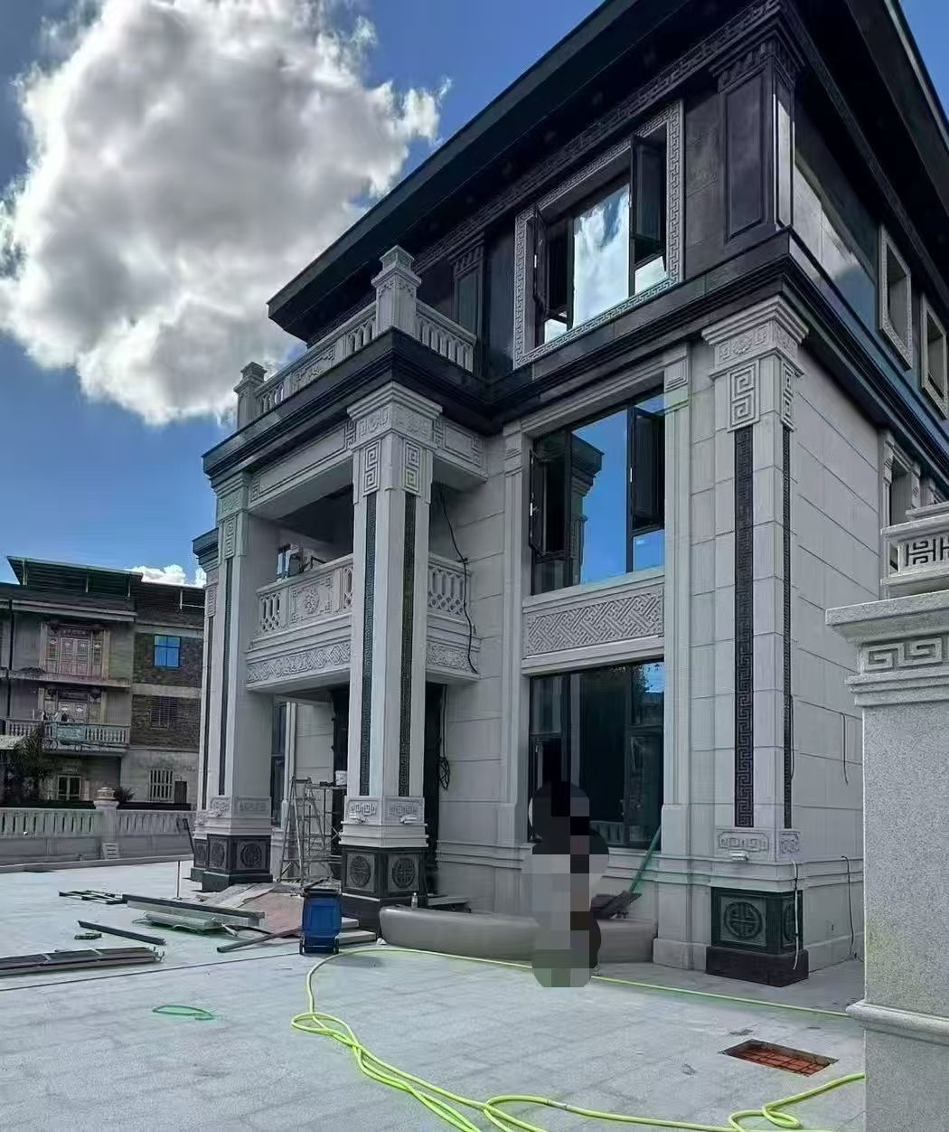 沈阳 别墅干挂，芝麻白与芝麻黑完美配合